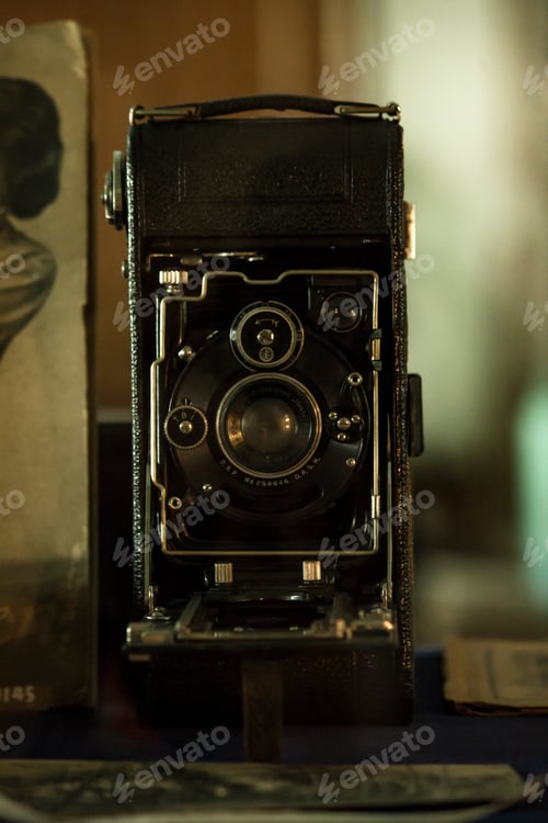 Preview: Antique Camera uses film.