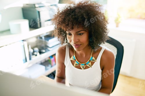 Preview: Businesswoman working in office