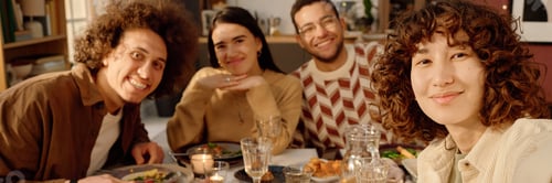 Preview: Header with Woman Taking Selfie with Friend