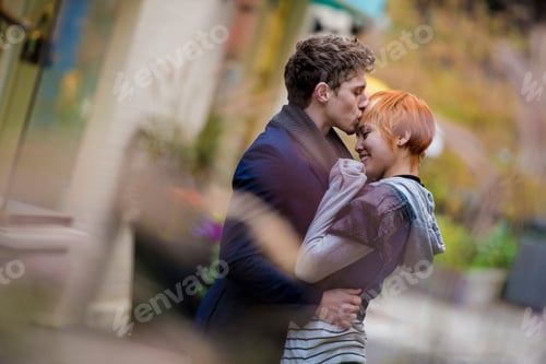 Preview: Couple hugging, Toronto, Ontario, Canada