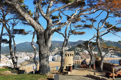 Preview: Mediterranean village of Tossa de Mar, Spain