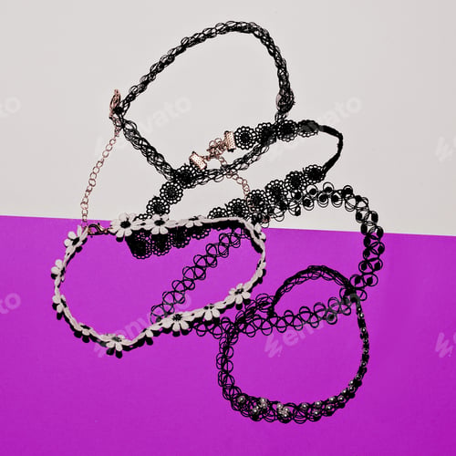 Preview: set of stylish jewelry. Choker. Top view