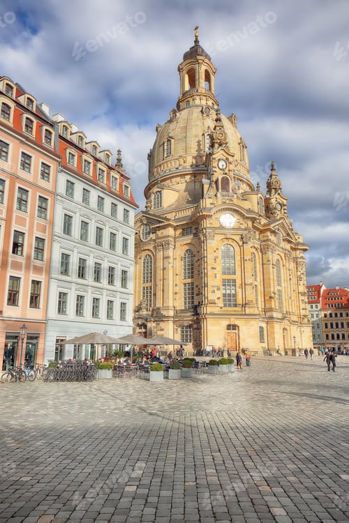 Preview: Amazing view of of Baroque church - Frauenkirche at Neumarkt square in downtown of Dresden.