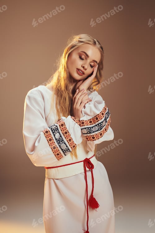Preview: Ethereal maiden in white