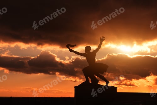 Preview: Statue