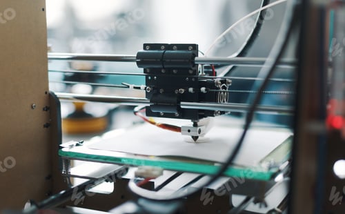 Preview: 3D printer and tools on the laboratory desk