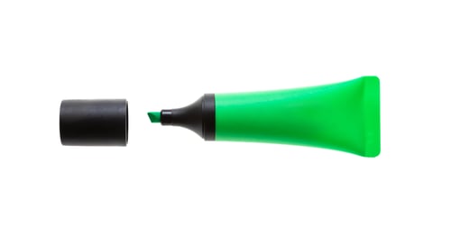Preview: Highlighter green marker isolated on white. Overhead view of opened fluorescent pen