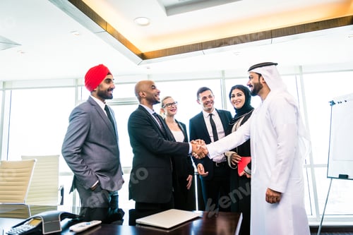 Preview: Business team in Dubai