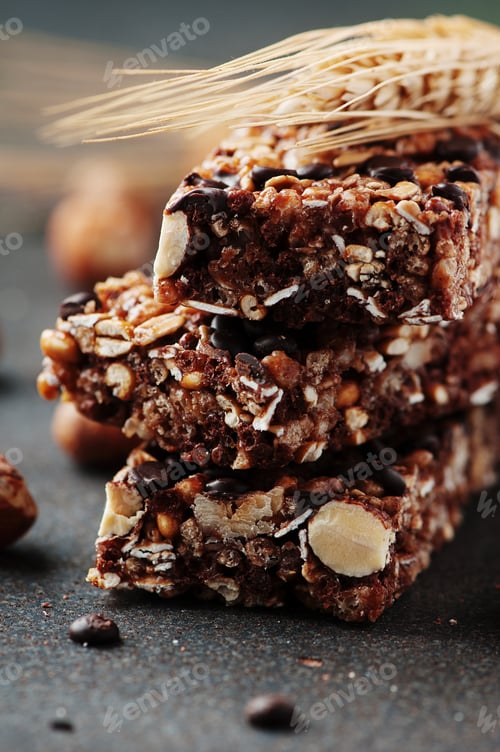 Preview: Cereal bar with nuts and chocolate