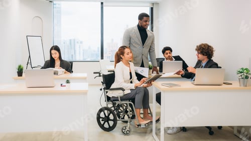 Preview: Businesswoman holding a meeting, conference, and conversation with his team at the workplace.