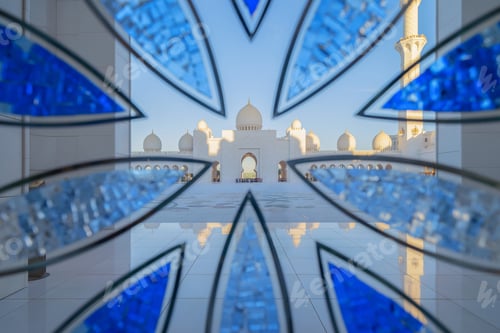 Preview: Sheikh Zayed Grand Mosque Center, Abu Dhabi in United Arab Emirates or UAE. Muslim building.