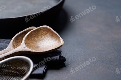 Preview: Culinary essentials: Diverse cooking utensils