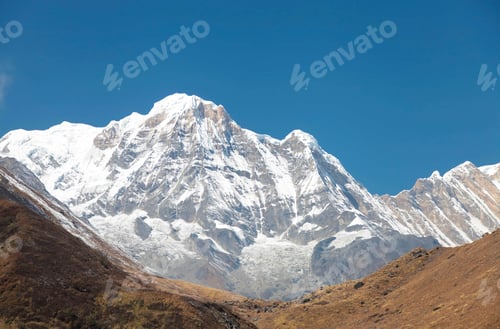Vorschau: Basislager Annapurna. Nepal. Himalaya. Ein wunderschöner Tag.
