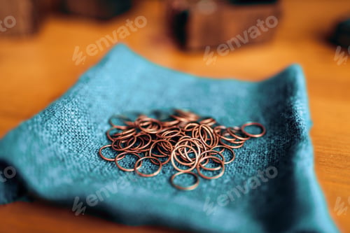 Preview: Metal rings, equipment for needlework, closeup