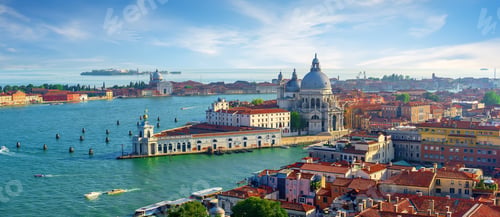 Preview: Venetian cityscape by day