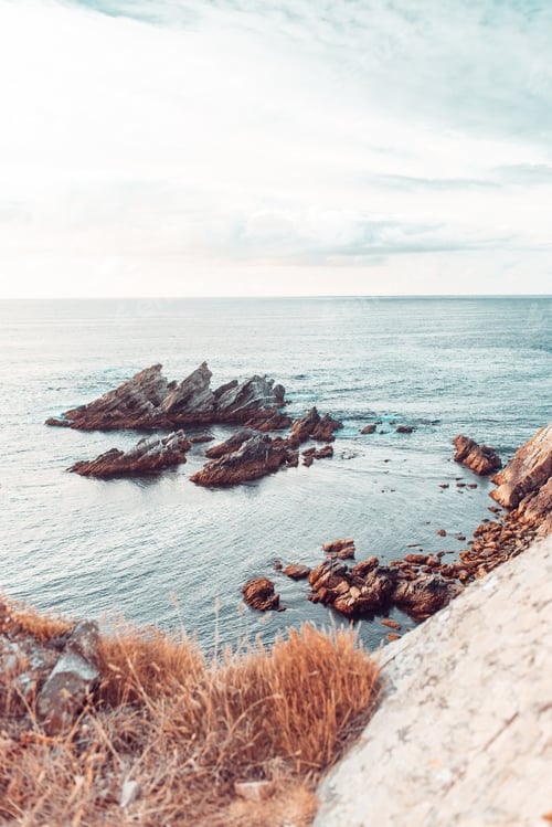 Preview: Landscape of a rocky cliff to the sea