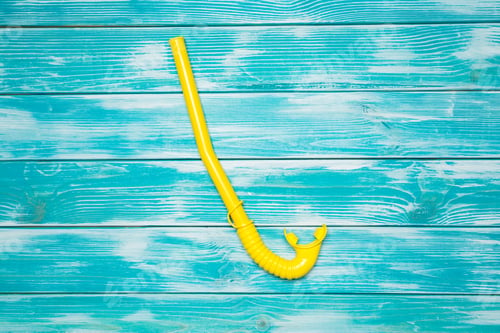 Preview: Snorkel on wooden floor