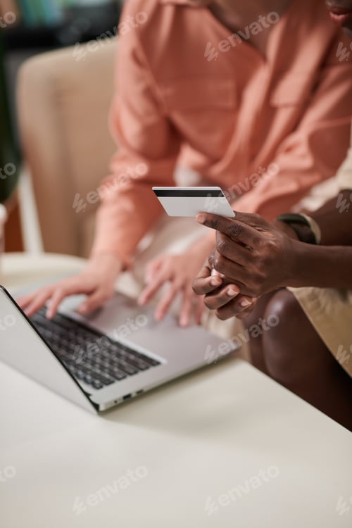 Preview: Paying with Credit Card when Shopping