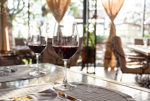 Preview: Wine glasses on restaurant table