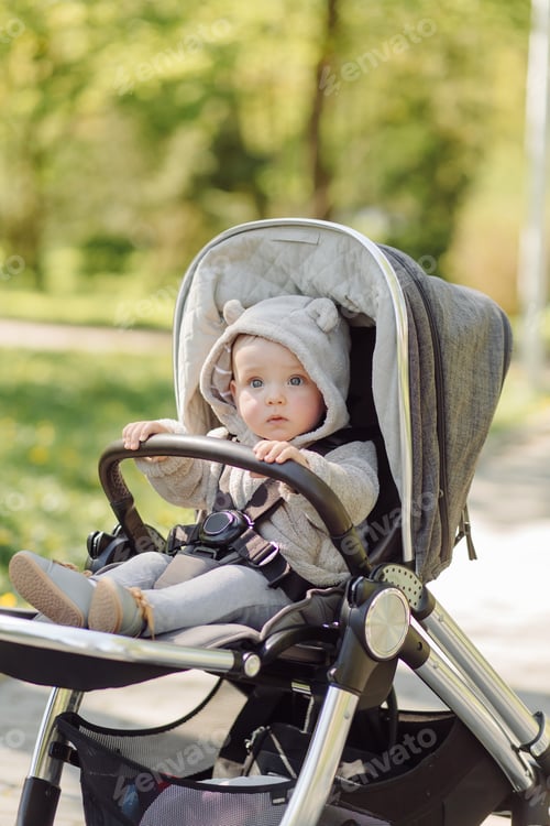Preview: Family Enjoying Walk In Park