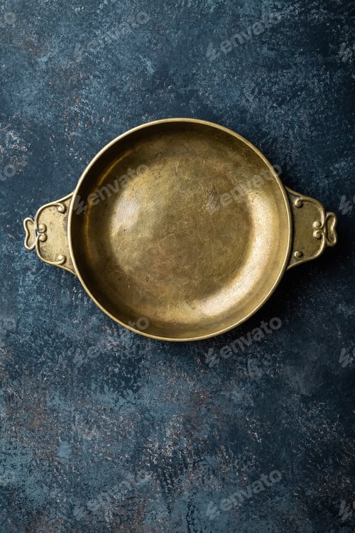 Preview: Empty metal plate on dark texture background top view, copy space