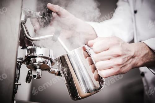 Preview: Barista Milk Steaming