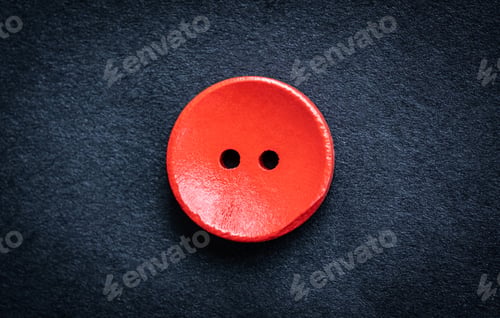 Preview: Red wooden sewing button
