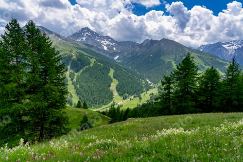 Preview: Mountain landscape along the road to Colle dell'Assietta