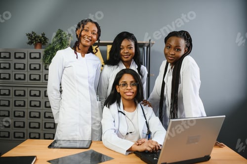 Preview: Team Of Experts Doctors Examining Medical Exams.
