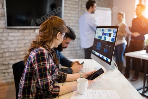 Preview: Picture of architects working together in office