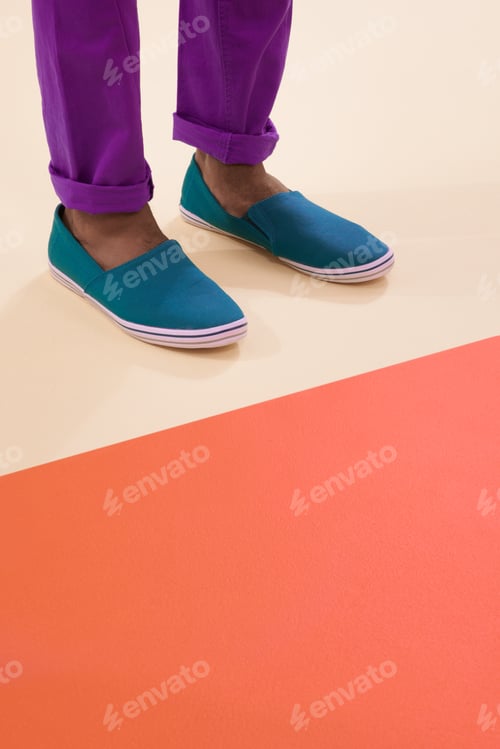 Preview: Colours and footwear