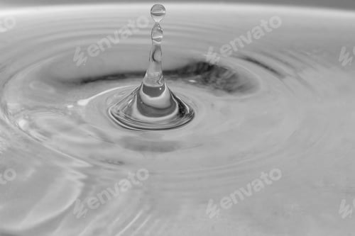 Preview: falling drops in water
