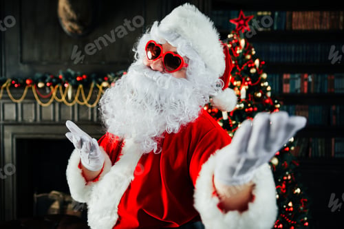 Preview: Santa claus portraits and lifestyle