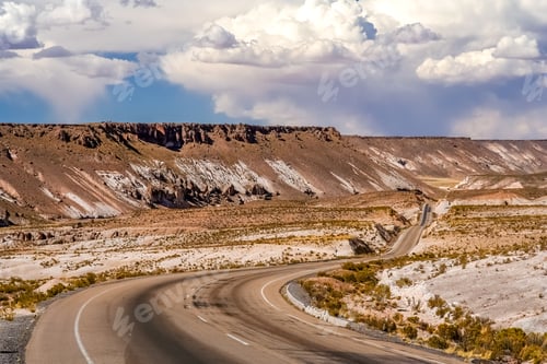 Preview: Empty paved road towards Oruro city