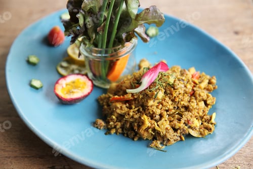Preview: Stir Fried Minced Pork With Hot Yellow Curry Paste