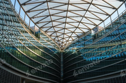 Preview: Palazzo Lombardia, modern building in Milan, italy