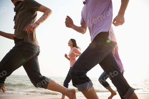 Preview: Friends Running at the Beach