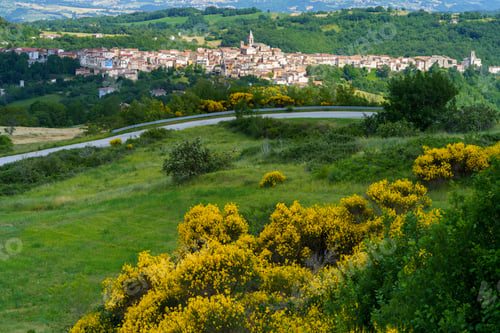 Preview: Landscape in Molise near Macchiagodena and Frosolone. View of Sant Elena Sannita