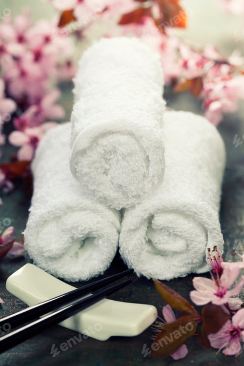 Preview: Chopsticks and towels