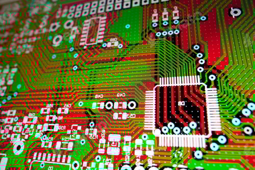 Visualização: Circuito elétrico PCB na tela do PC