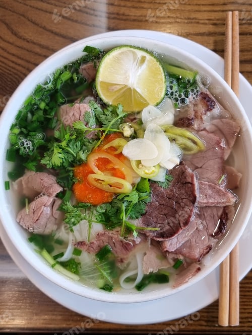 Preview: Vietnamese pho noodles or beef noodles soup