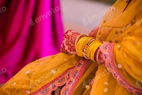 Preview: Henna reddish dye powdered leaves tree Egyptian Asian Indian Muslims Weddings