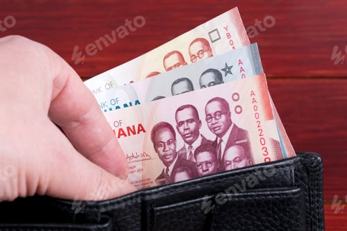 Preview: Ghanaian money in the black wallet