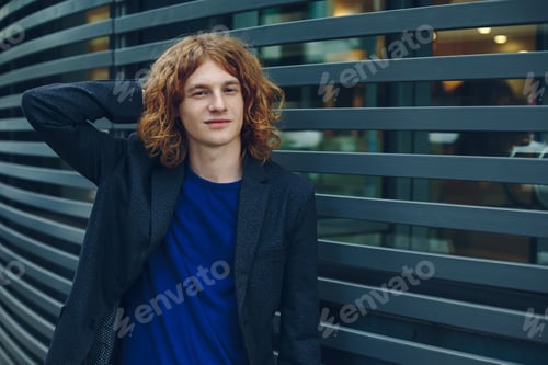 Preview: Portrait reddish model man