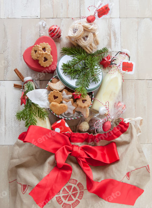 Preview: Homemade egg nog and Christmas cookies