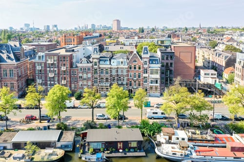 Preview: Residential area by the river