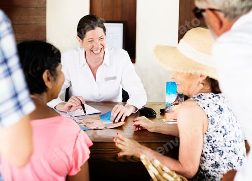 Preview: Receptionist with guests