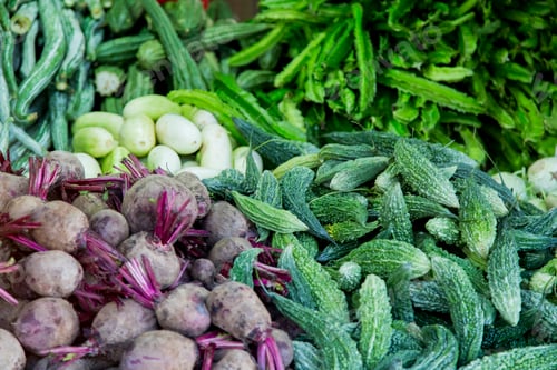 Preview: Close up detail view at the fresh vegetables on the market