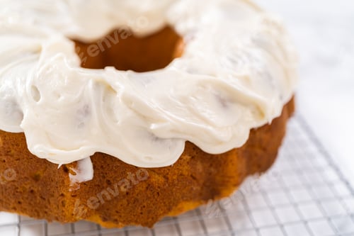 Preview: Pumpkin bunt cake