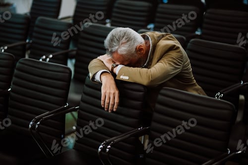 Preview: Cinematic image of a conference meeting.